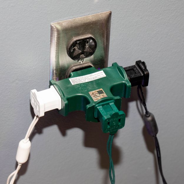 Heavy Duty 3 Way Tap 15 Amps Novelty Lights, IncNovelty Lights LED Christmas Lights Patio