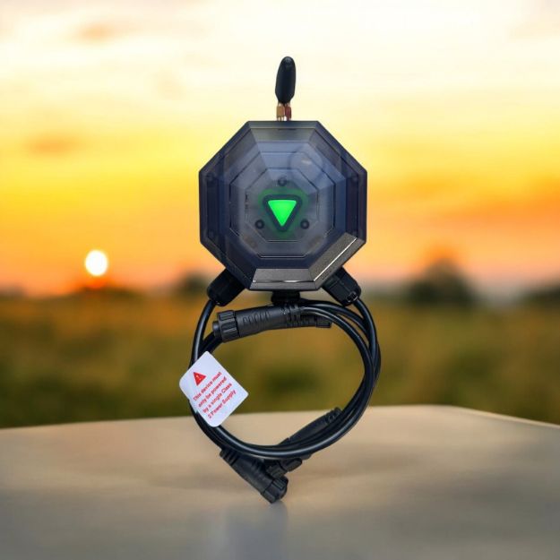 Minleon WEC3 Dual Port Wi-Fi controller with antenna and two output cables